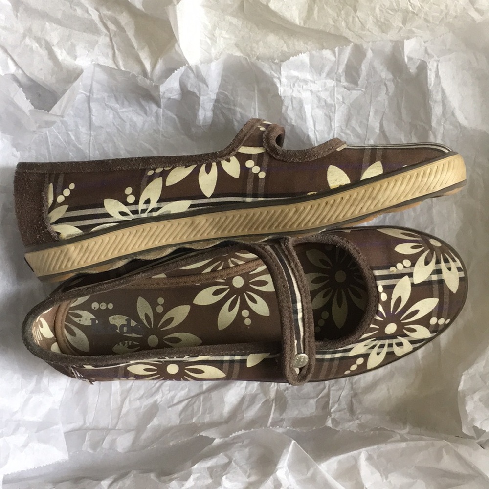 Floral Mary Jane Keds